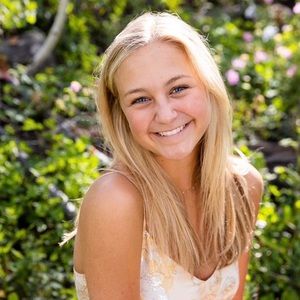 Meet your Posher, Courtney